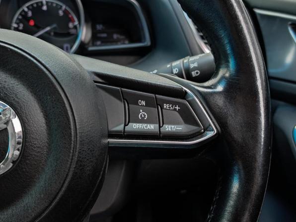 Mazda Axela III Рестайлинг с пробегом 2016 года, цена 1 405 000 рублей, 112089 км, хэтчбек, Автокод Объявления