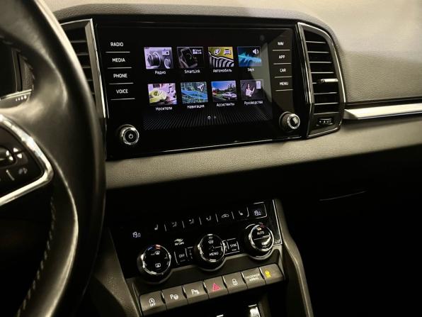 Skoda Karoq I с пробегом 2021 года, цена 2 349 000 рублей, 110643 км, внедорожник, Автокод Объявления