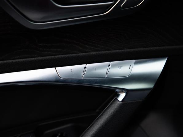 Audi A6 V (C8) с пробегом 2019 года, цена 3 999 000 рублей, 104748 км, седан, Автокод Объявления