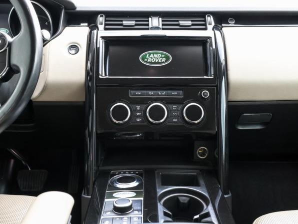 Land Rover Discovery V с пробегом 2018 года, цена 3 149 000 рублей, 118004 км, внедорожник, Автокод Объявления