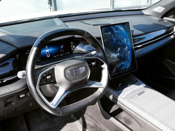 Geely Preface I с пробегом 2024 года, цена 2 435 000 рублей, 47433 км, седан, Автокод Объявления