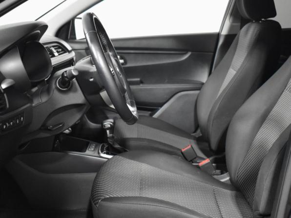 Kia Rio IV с пробегом 2018 года, цена 1 590 000 рублей, 111000 км, хэтчбек, Автокод Объявления