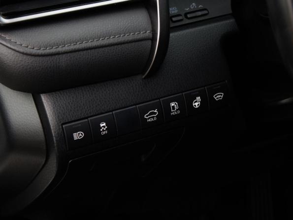 Toyota Camry VIII (XV70) Рестайлинг с пробегом 2021 года, цена 2 999 000 рублей, 80140 км, седан, Автокод Объявления