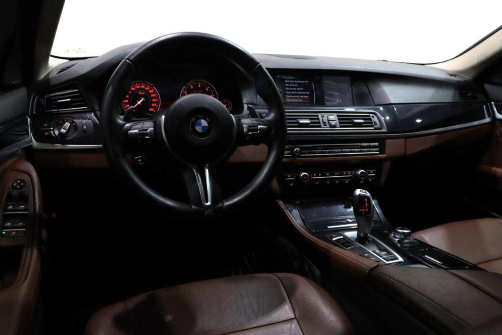 BMW 5 серии VI (F10/F11/F07) Рестайлинг Сургут  - изображение 16