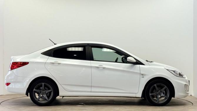 Hyundai Solaris I с пробегом 2014 года, цена 815 000 рублей, 92197 км, седан, Автокод Объявления