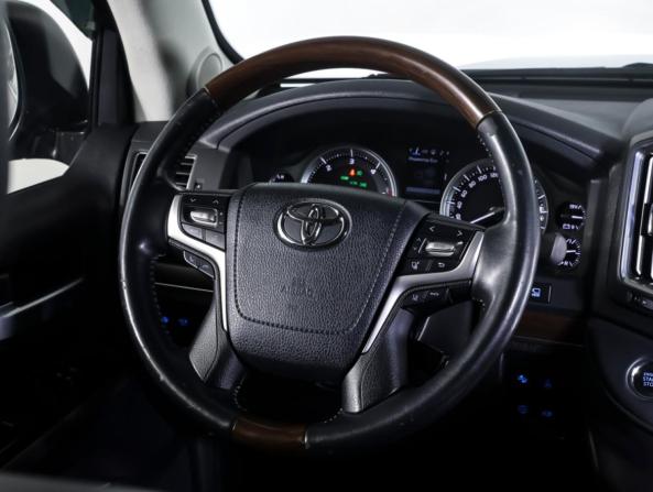 Toyota Land Cruiser 200 Series Рестайлинг 2 с пробегом 2016 года, цена 6 890 000 рублей, 78214 км, внедорожник, Автокод Объявления