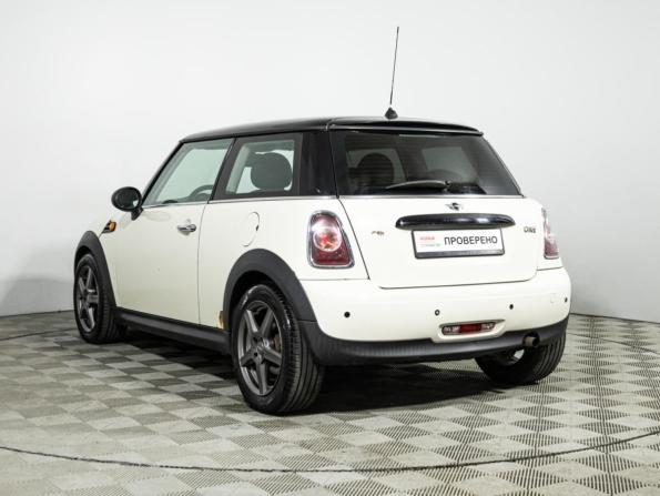 Mini Hatch II (R56) Рестайлинг с пробегом 2011 года, цена 749 585 рублей, 205012 км, хэтчбек, Автокод Объявления