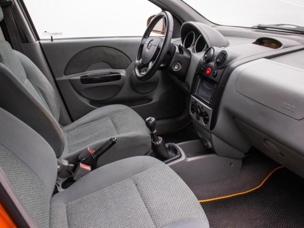 Chevrolet Aveo I с пробегом 2004 года, цена 250 000 рублей, 331192 км, хэтчбек, Автокод Объявления
