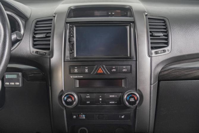 Kia Sorento II Рестайлинг с пробегом 2010 года, цена 1 549 000 рублей, 156000 км, внедорожник, Автокод Объявления