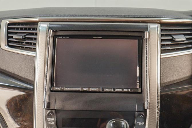Toyota Alphard II с пробегом 2011 года, цена 2 619 000 рублей, 109665 км, минивэн, Автокод Объявления