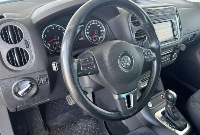 Volkswagen Tiguan I Рестайлинг с пробегом 2015 года, цена 1 545 000 рублей, 207456 км, внедорожник, Автокод Объявления