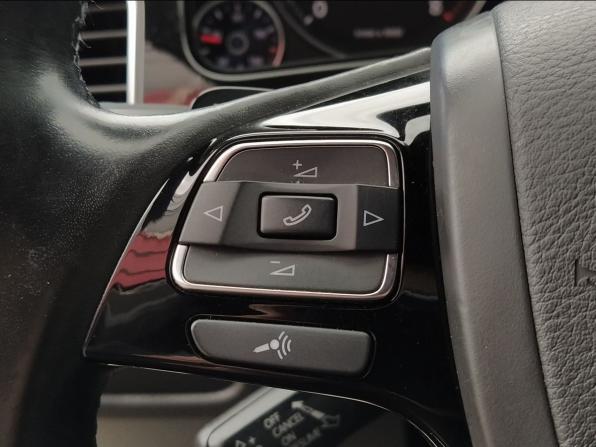 Volkswagen Touareg II с пробегом 2011 года, цена 2 300 000 рублей, 121635 км, внедорожник, Автокод Объявления