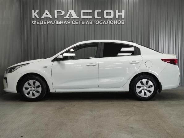 Kia Rio IV с пробегом 2018 года, цена 900 000 рублей, 48500 км, седан, Автокод Объявления