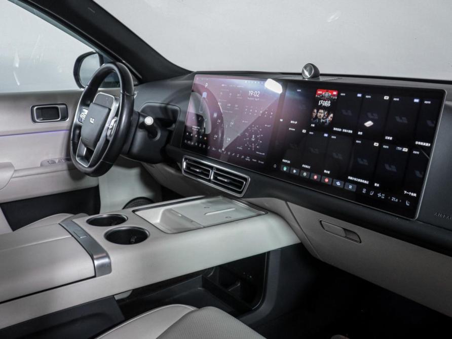 Li Auto (Lixiang) L9 I Москва  - изображение 9