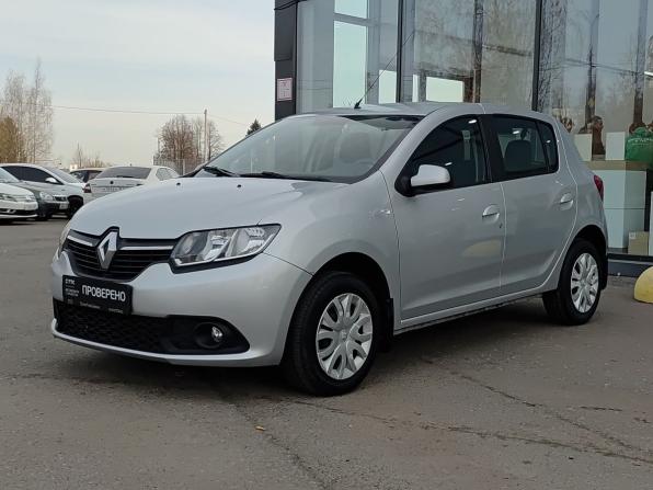 Renault Sandero II с пробегом 2017 года, цена 859 000 рублей, 56041 км, хэтчбек, Автокод Объявления