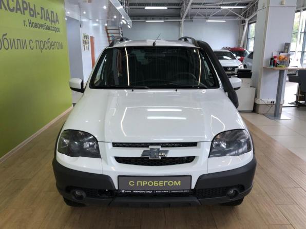 Chevrolet Niva I Рестайлинг с пробегом 2017 года, цена 680 000 рублей, 140940 км, внедорожник, Автокод Объявления