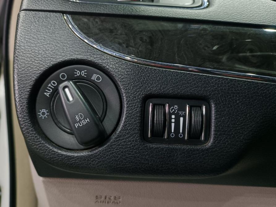 Chrysler Town &amp; Country V Рестайлинг Ставрополь  - изображение 14