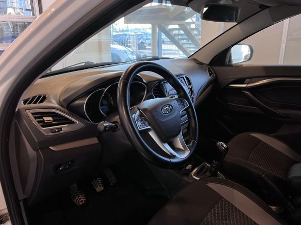Lada (ВАЗ) Vesta I с пробегом 2018 года, цена 1 145 000 рублей, 128944 км, универсал, Автокод Объявления