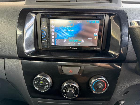 Toyota bB II Рестайлинг с пробегом 2014 года, цена 1 060 000 рублей, 77188 км, компактвэн, Автокод Объявления