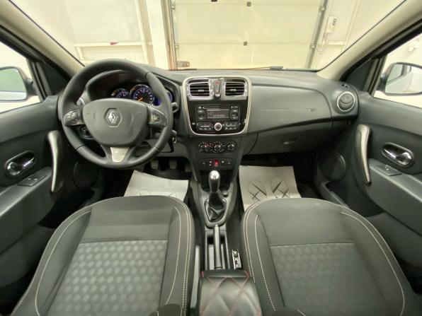 Renault Logan II с пробегом 2015 года, цена 750 000 рублей, 88155 км, седан, Автокод Объявления