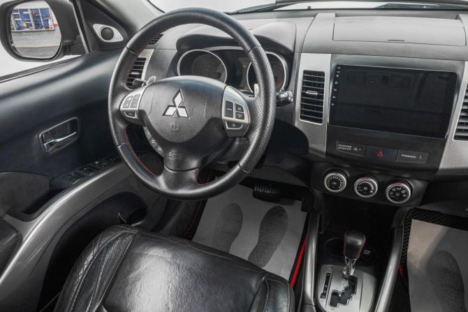 Mitsubishi Outlander II с пробегом 2008 года, цена 1 299 000 рублей, 244000 км, внедорожник, Автокод Объявления
