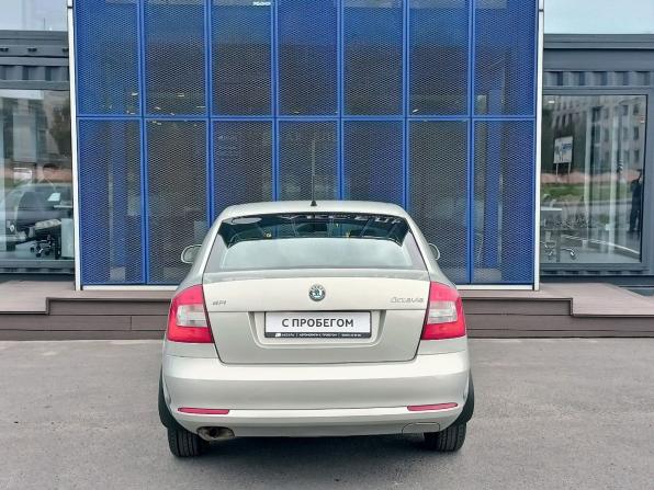 Skoda Octavia II (A5) Рестайлинг с пробегом 2013 года, цена 831 000 рублей, 185000 км, лифтбек, Автокод Объявления