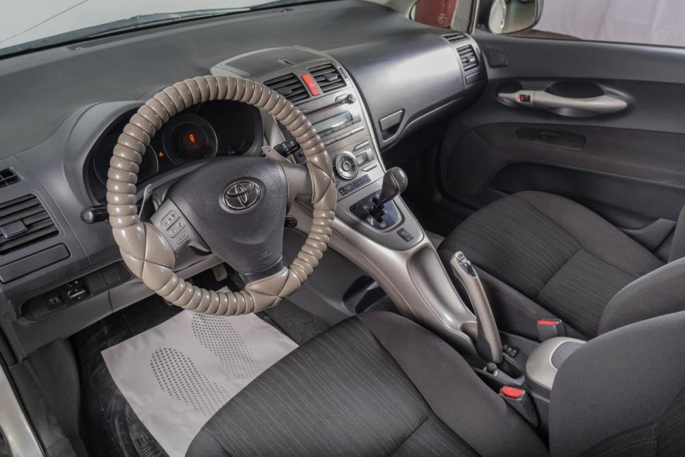 Toyota Auris I Томск  - изображение 8