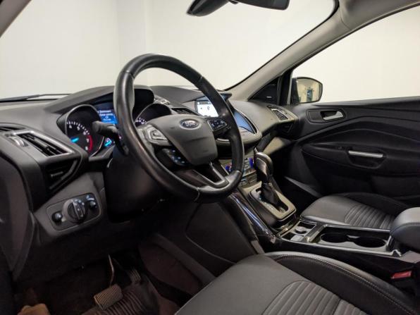 Ford Kuga II Рестайлинг с пробегом 2017 года, цена 1 770 000 рублей, 93801 км, внедорожник, Автокод Объявления
