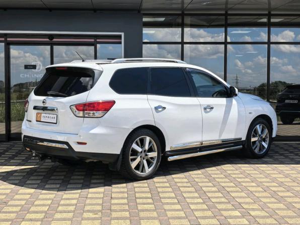 Nissan Pathfinder IV с пробегом 2014 года, цена 1 557 000 рублей, 164010 км, внедорожник, Автокод Объявления