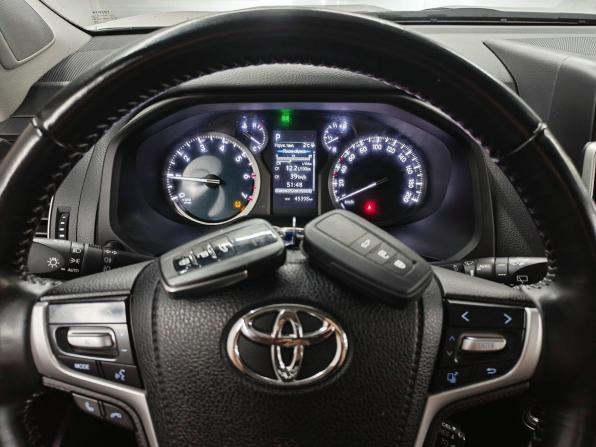 Toyota Land Cruiser Prado 150 Series Рестайлинг 3 с пробегом 2021 года, цена 7 300 000 рублей, 45266 км, внедорожник, Автокод Объявления