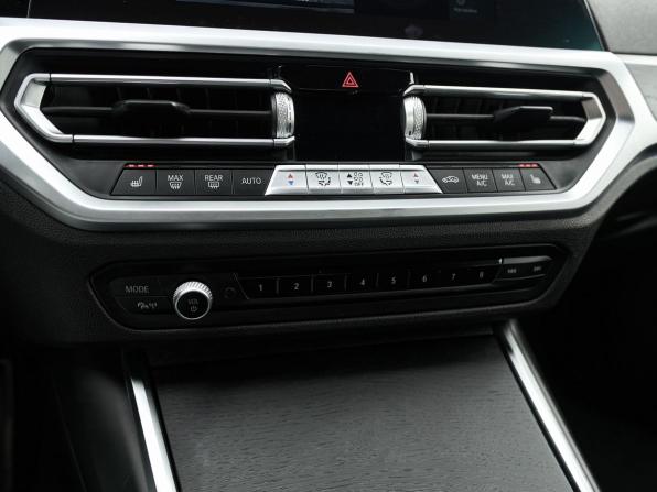 BMW 3 серии VII (G2x) с пробегом 2021 года, цена 4 033 900 рублей, 122460 км, седан, Автокод Объявления