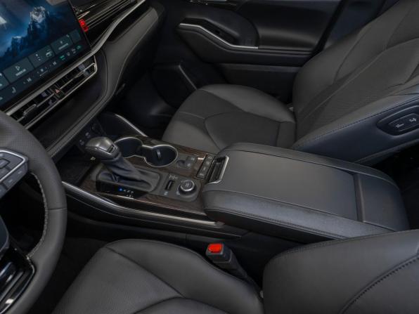 Toyota Highlander IV (XU70) с пробегом 2026 года, цена 5 750 000 рублей, 50 км, внедорожник, Автокод Объявления