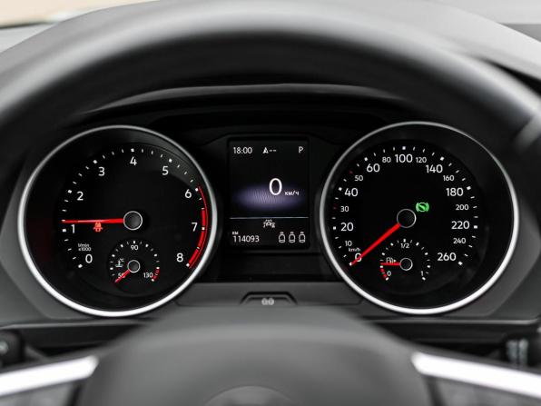 Volkswagen Tiguan II Рестайлинг с пробегом 2021 года, цена 2 399 000 рублей, 114087 км, внедорожник, Автокод Объявления
