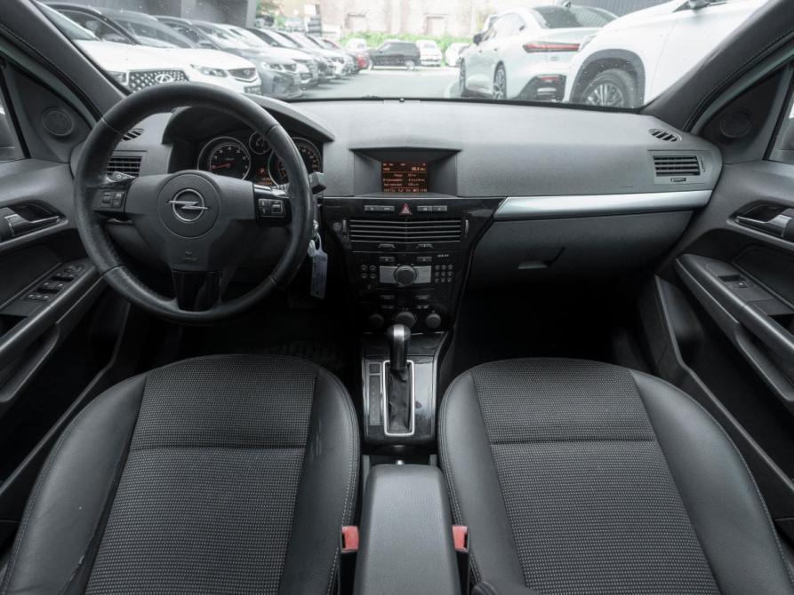 Opel Astra H Москва  - изображение 8