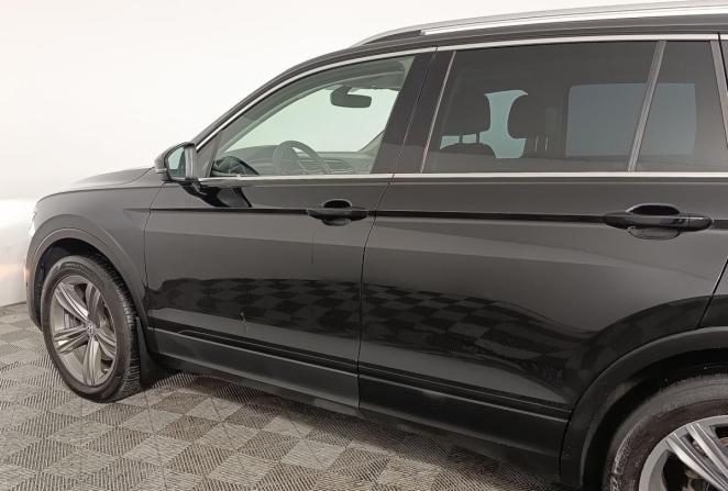Volkswagen Tiguan II с пробегом 2017 года, цена 2 470 000 рублей, 240582 км, внедорожник, Автокод Объявления