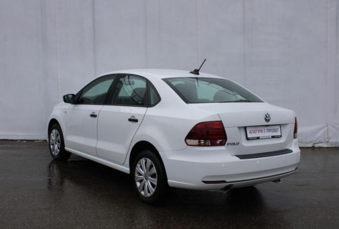 Volkswagen Polo V Рестайлинг с пробегом 2019 года, цена 1 290 000 рублей, 87242 км, седан, Автокод Объявления