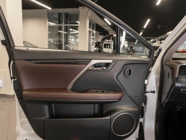 Lexus RX IV Рестайлинг с пробегом 2021 года, цена 4 990 000 рублей, 100561 км, внедорожник, Автокод Объявления