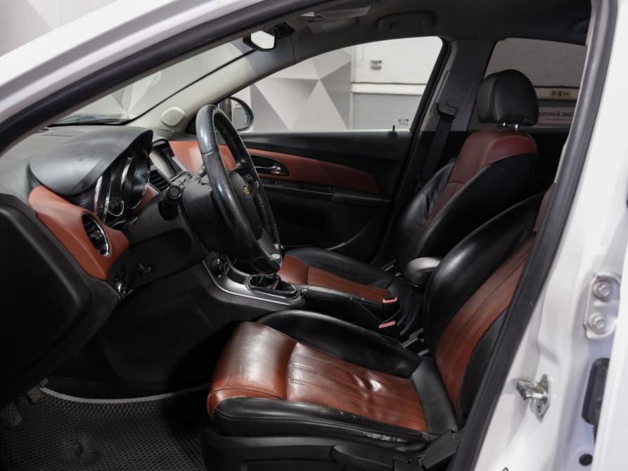 Chevrolet Cruze I Ульяновск  - изображение 9