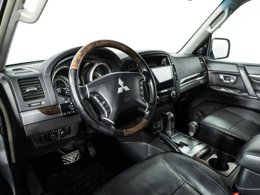 Mitsubishi Pajero IV Санкт-Петербург  - изображение 12