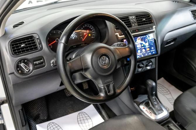 Volkswagen Polo V с пробегом 2014 года, цена 701 000 рублей, 192259 км, седан, Автокод Объявления