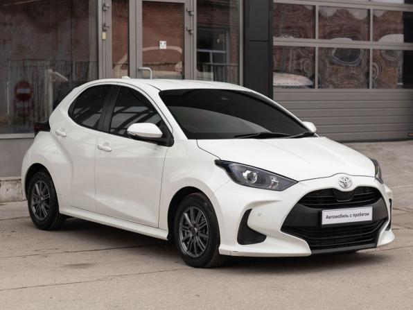 Toyota Yaris IV с пробегом 2020 года, цена 1 210 000 рублей, 105296 км, хэтчбек, Автокод Объявления