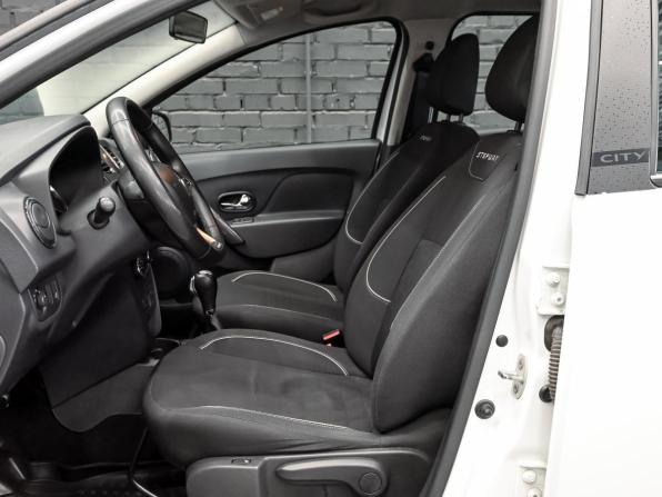 Renault Sandero II Рестайлинг с пробегом 2020 года, цена 1 300 000 рублей, 76514 км, хэтчбек, Автокод Объявления