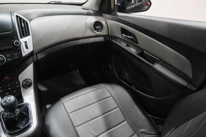 Chevrolet Cruze I Рестайлинг с пробегом 2014 года, цена 749 000 рублей, 250000 км, хэтчбек, Автокод Объявления