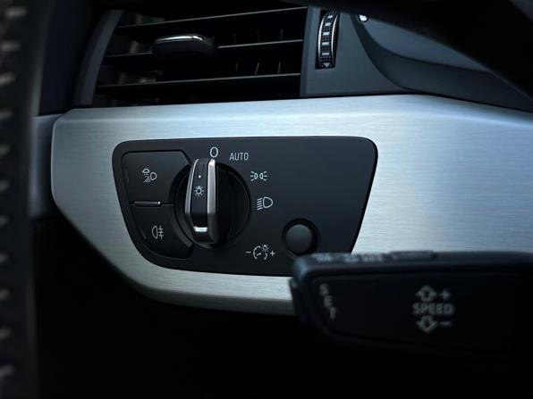 Audi A4 V (B9) с пробегом 2019 года, цена 3 621 400 рублей, 50653 км, седан, Автокод Объявления