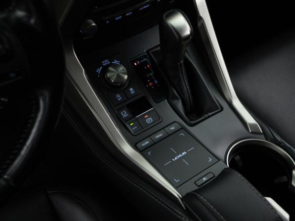 Lexus NX I Рестайлинг с пробегом 2017 года, цена 2 897 444 рубля, 144004 км, внедорожник, Автокод Объявления