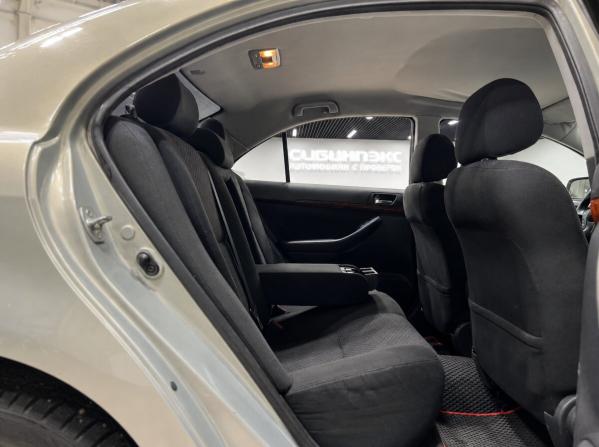 Toyota Avensis II с пробегом 2005 года, цена 720 000 рублей, 277500 км, седан, Автокод Объявления