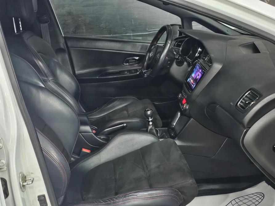 Kia Ceed GT I Рестайлинг Краснодар  - изображение 19