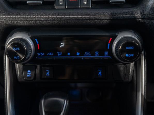 Toyota RAV4 V (XA50) с пробегом 2020 года, цена 3 250 000 рублей, 99569 км, внедорожник, Автокод Объявления