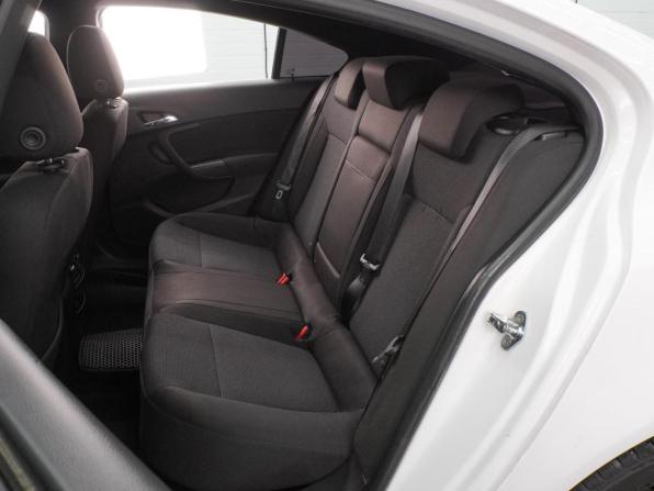 Opel Insignia I Рестайлинг с пробегом 2013 года, цена 1 139 000 рублей, 118028 км, седан, Автокод Объявления