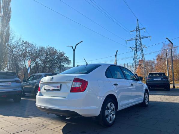 Skoda Rapid I с пробегом 2016 года, цена 1 285 000 рублей, 89356 км, лифтбек, Автокод Объявления